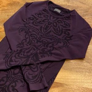 Athleta Twist Top Tattoo Base Top